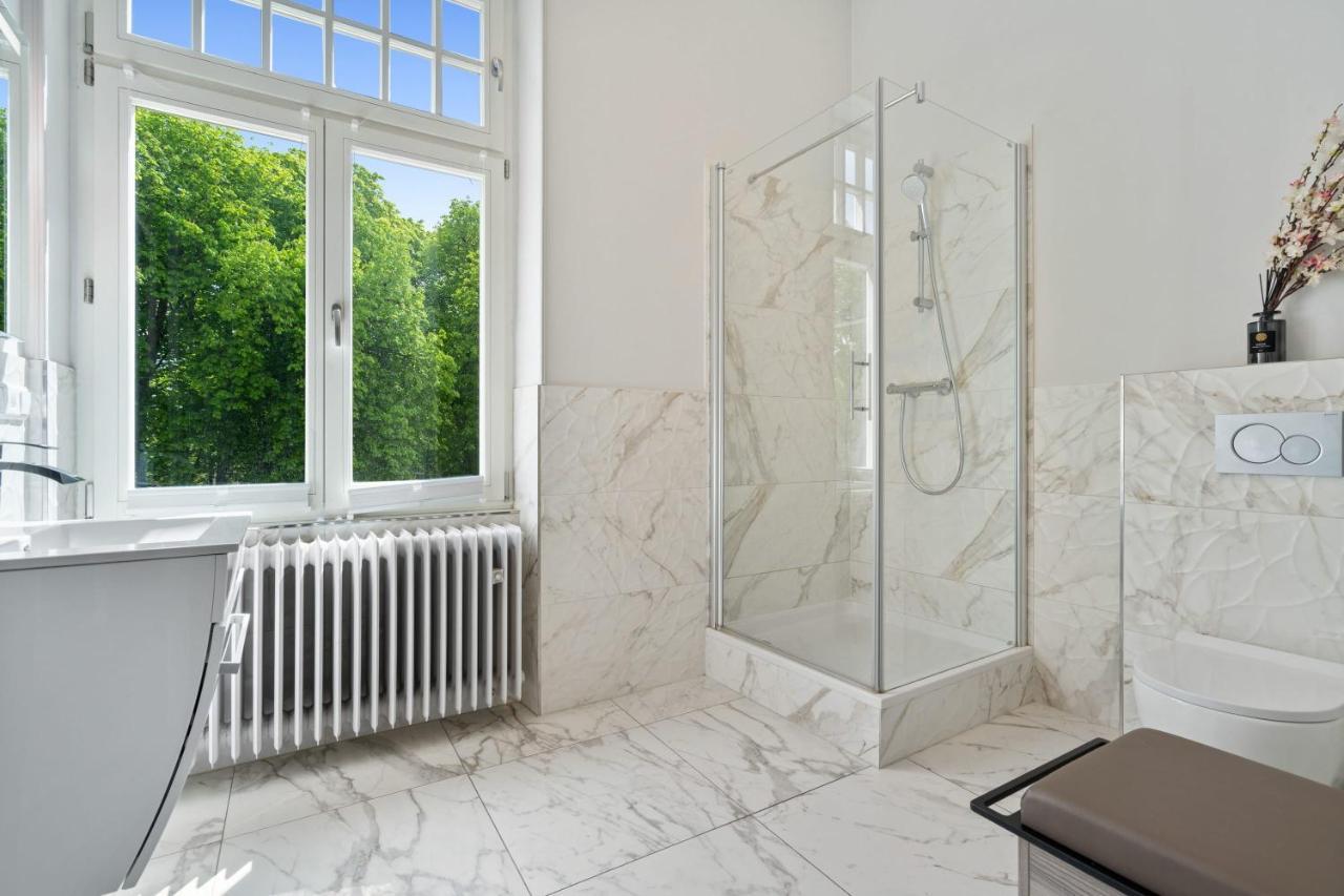 Room W Shared Bathroom&Kitchen In Luxury Villa Luxembourg Exterior photo