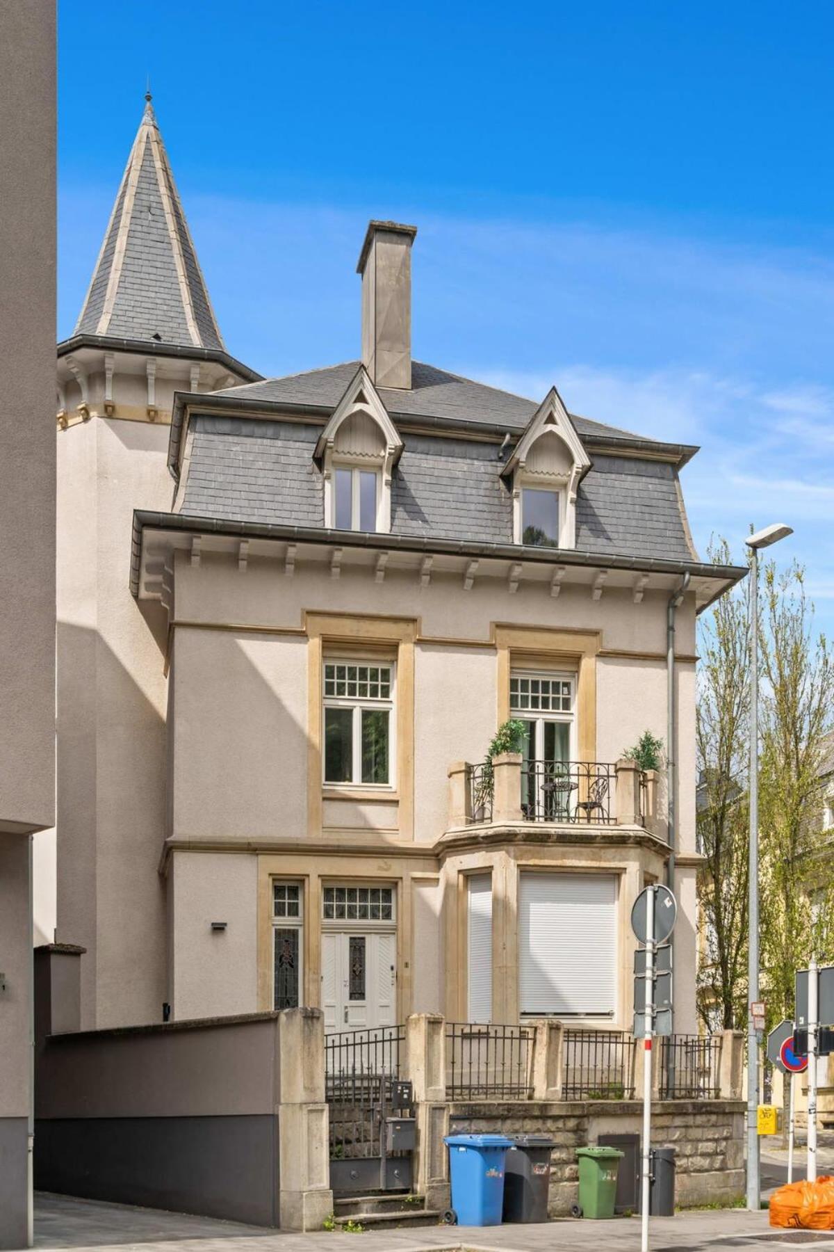 Room W Shared Bathroom&Kitchen In Luxury Villa Luxembourg Exterior photo