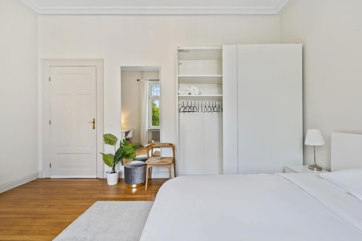 Room W Shared Bathroom&Kitchen In Luxury Villa Luxembourg Exterior photo