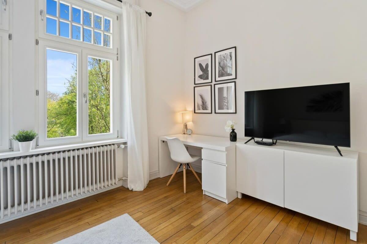 Room W Shared Bathroom&Kitchen In Luxury Villa Luxembourg Exterior photo